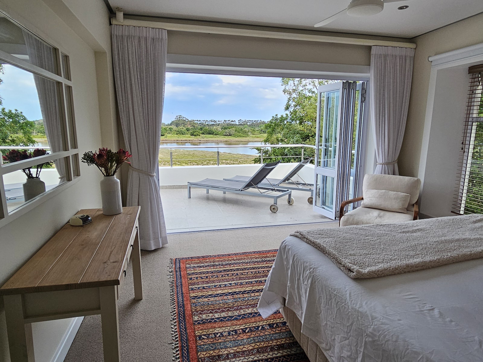 Main Bedroom Twin Rivers Villa 2 Main Bedroom Twin Rivers Villa 2